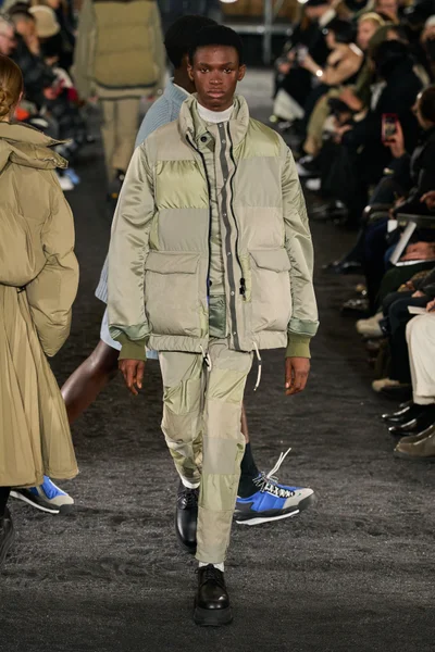 Look 34